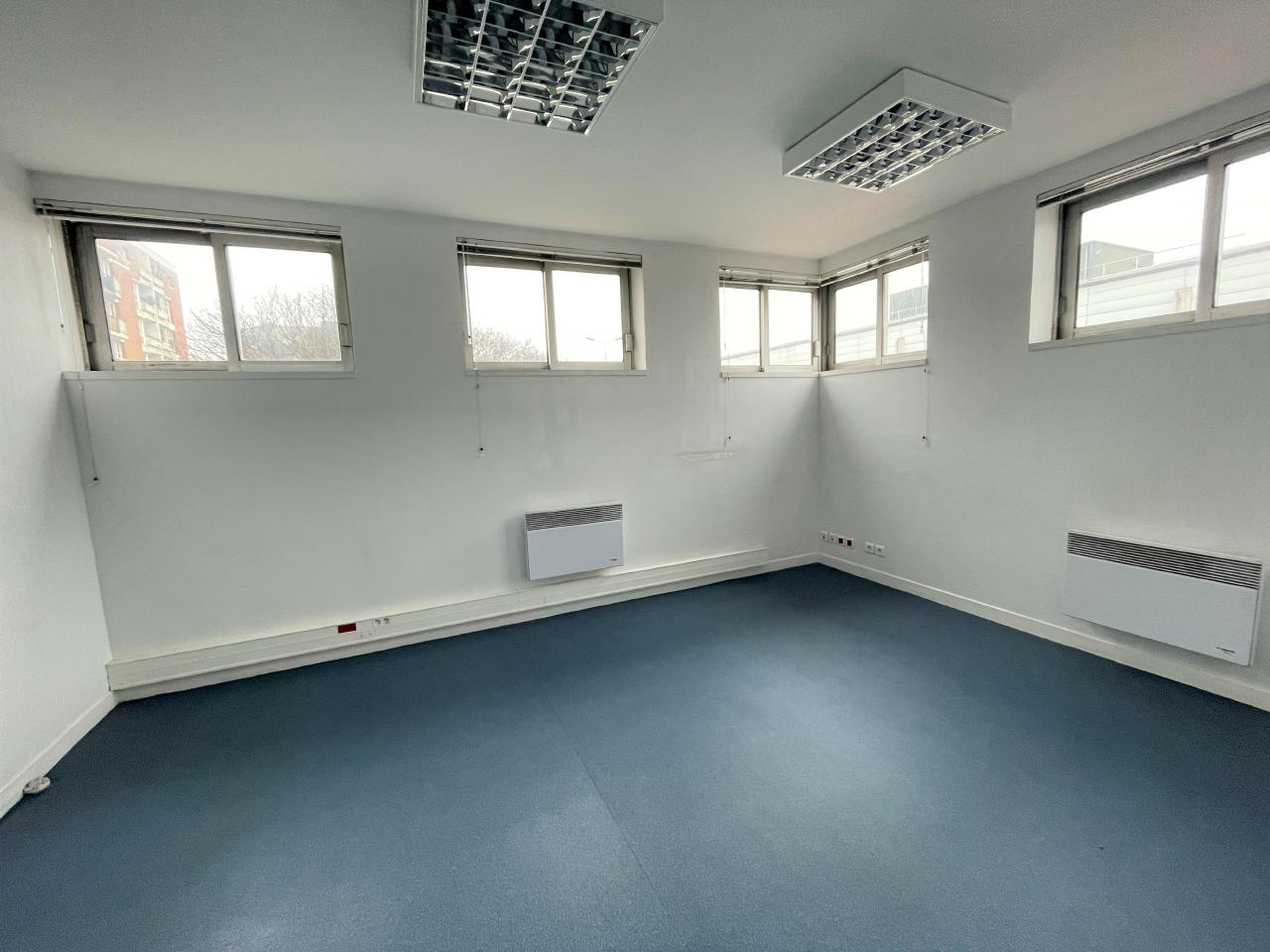 Bureau Villeneuve-d'Ascq 2369m² Location bureau Villeneuve-d'Ascq Nord OLBUR2202327 2